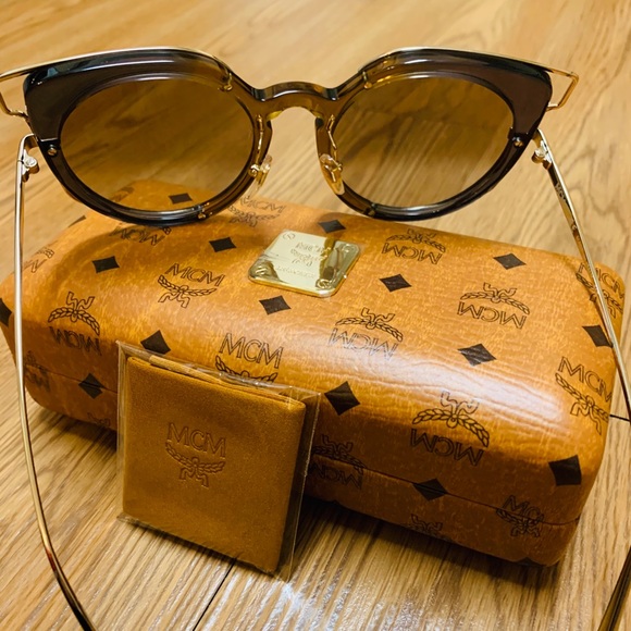 MCM Sunglasses - Picture 5 of 8
